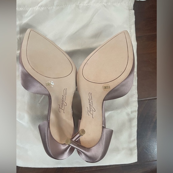 New in Box Vince Camuto Taupe Heel - Picture 4 of 7